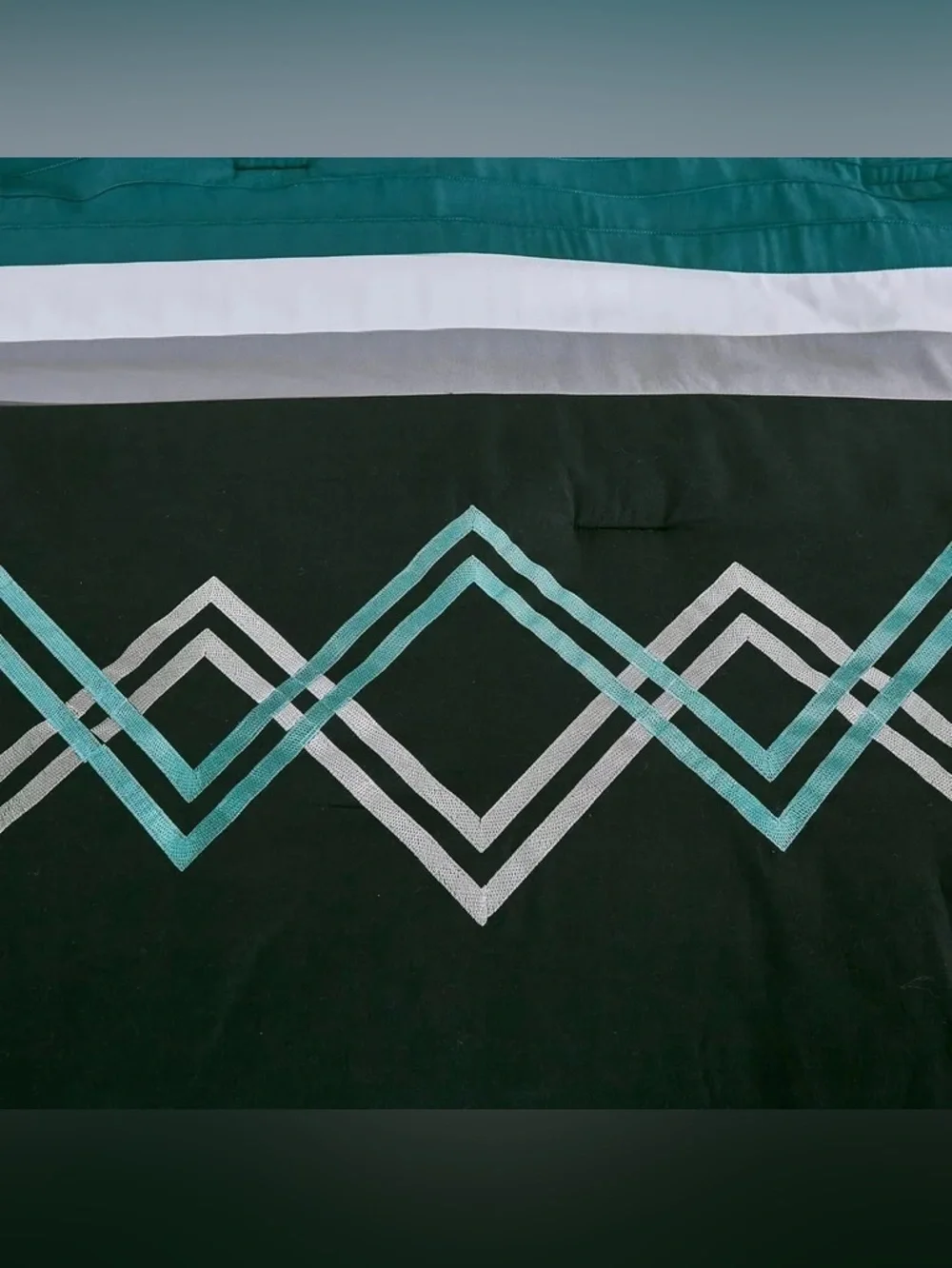 Teal and Gray Geometric Queen 3 piece Comforter Set - Modern Home Bedding